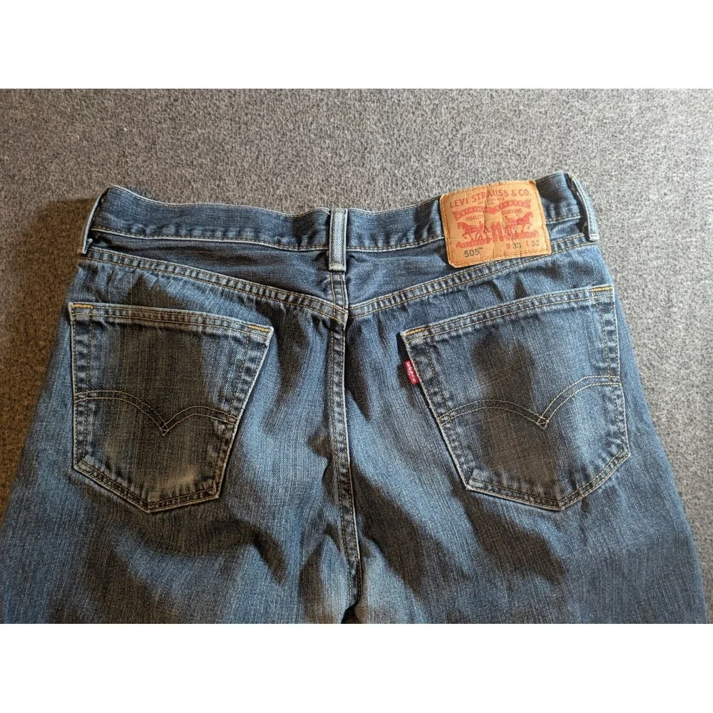Levi's Jeans Mens 505 Relaxed Fit  33x32 Blue Straight Leg‎ Denim 100% Cotton